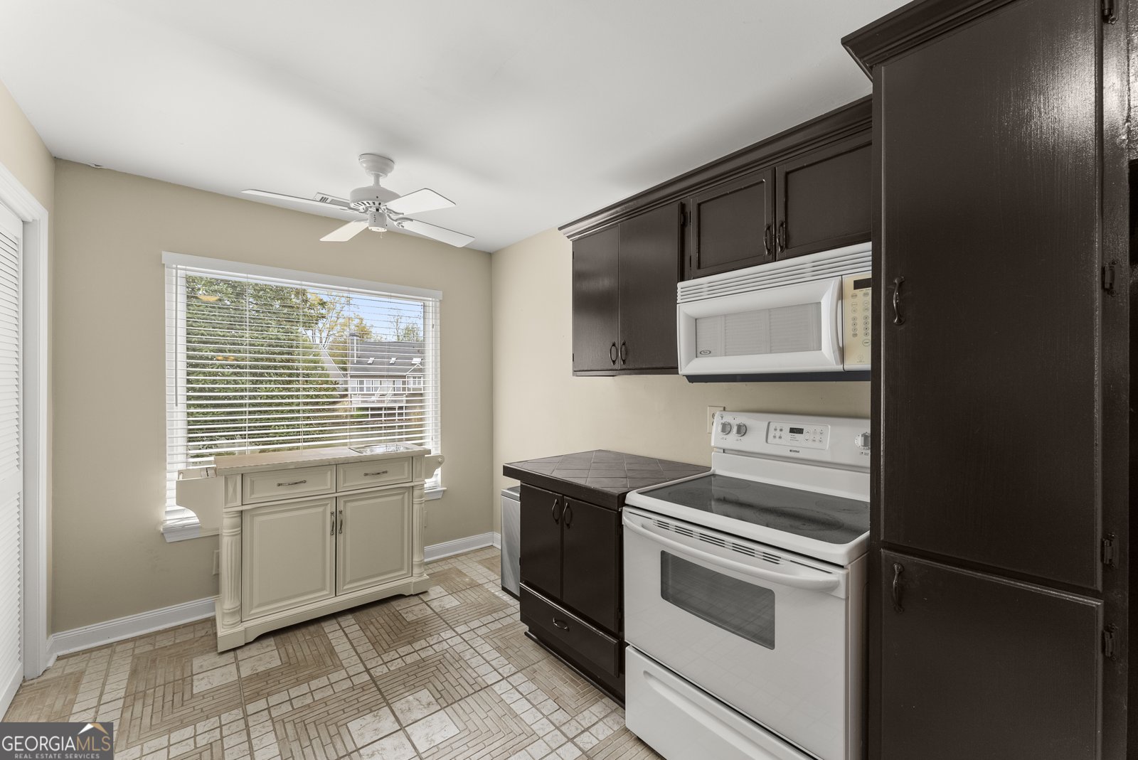 402 Mill Pond Road Roswell - 14