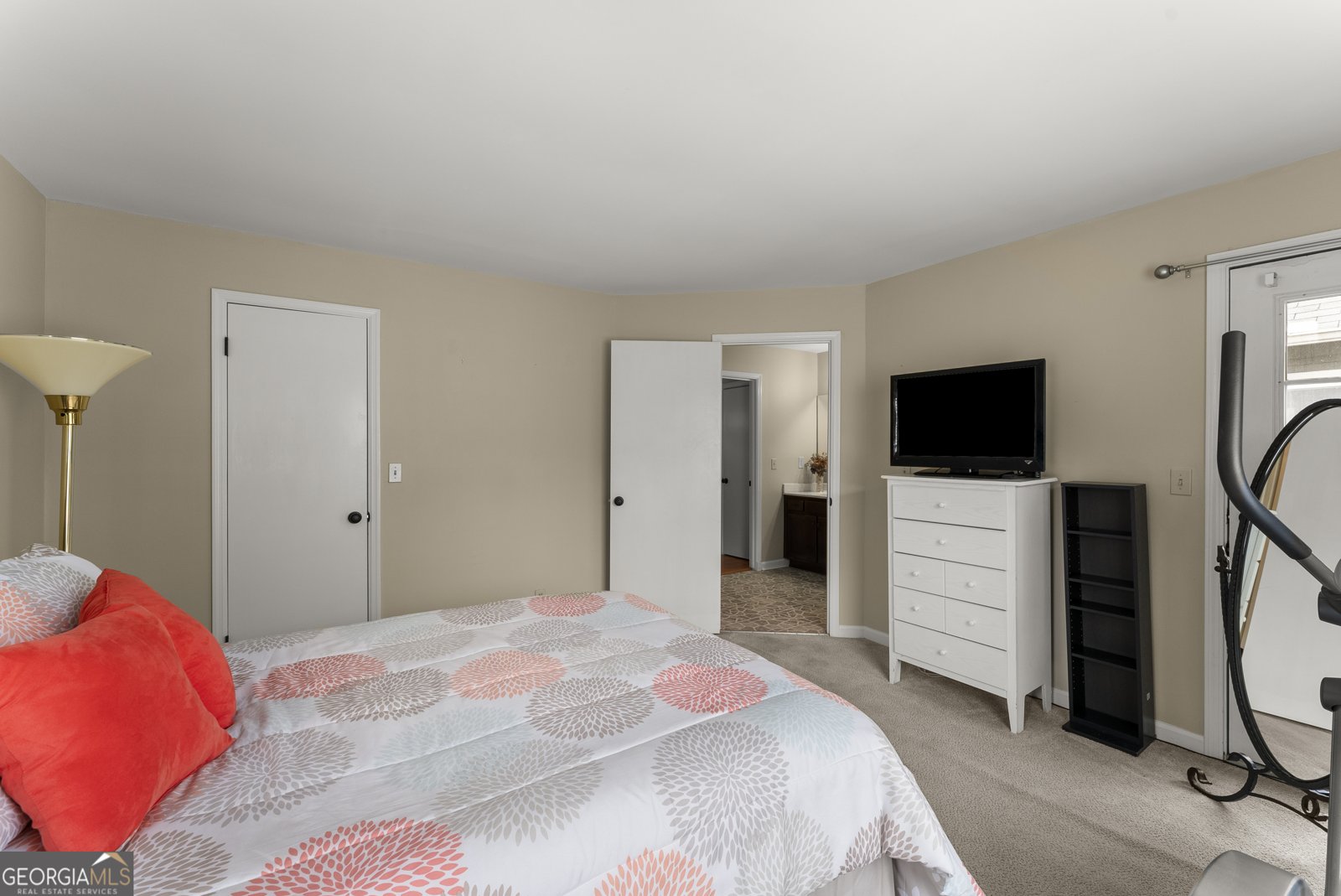 402 Mill Pond Road Roswell - 29