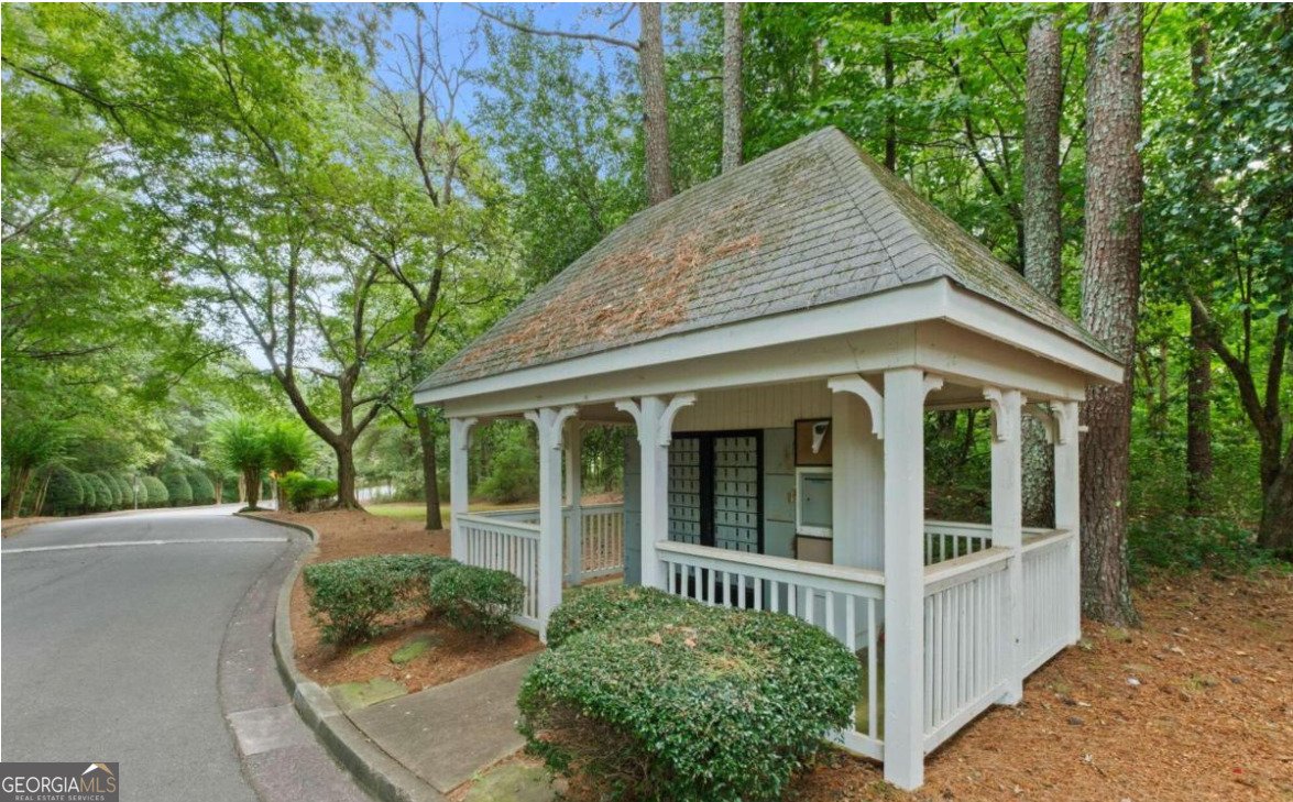 402 Mill Pond Road Roswell - 34