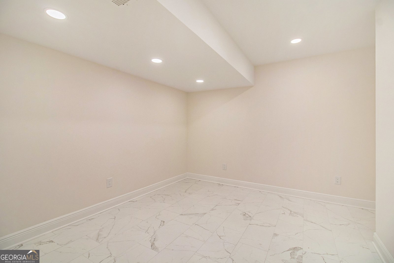 2220 Emerald Drive Jonesboro - 42