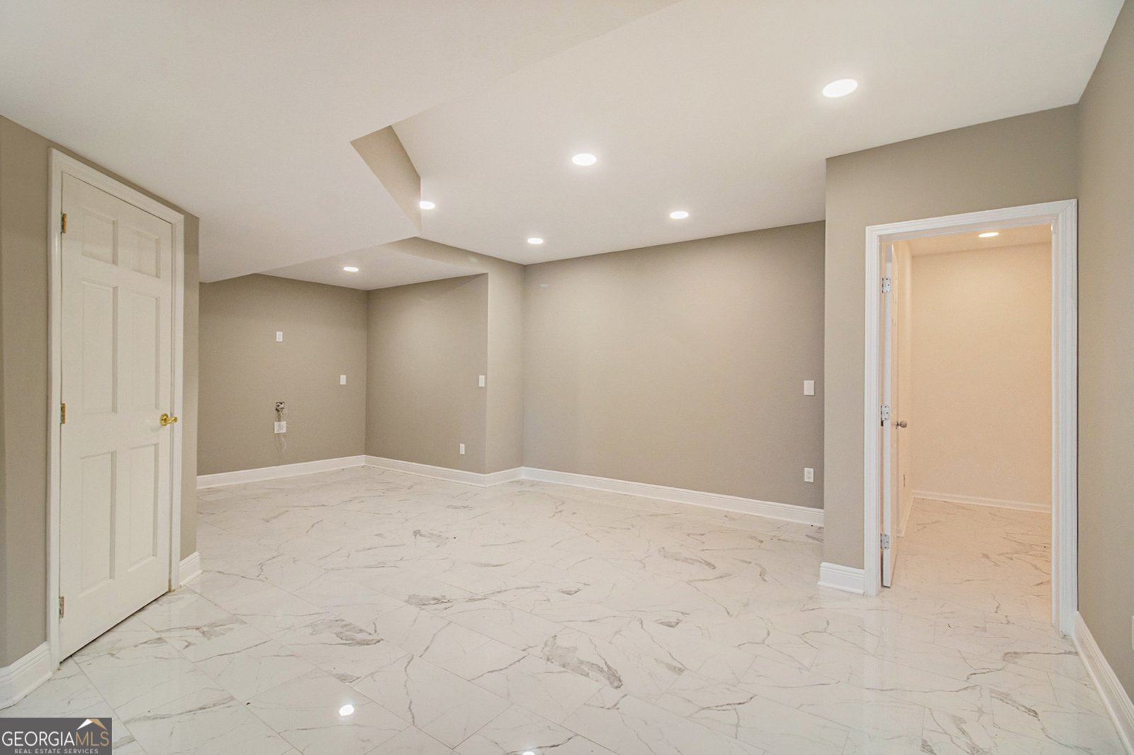 2220 Emerald Drive Jonesboro - 43