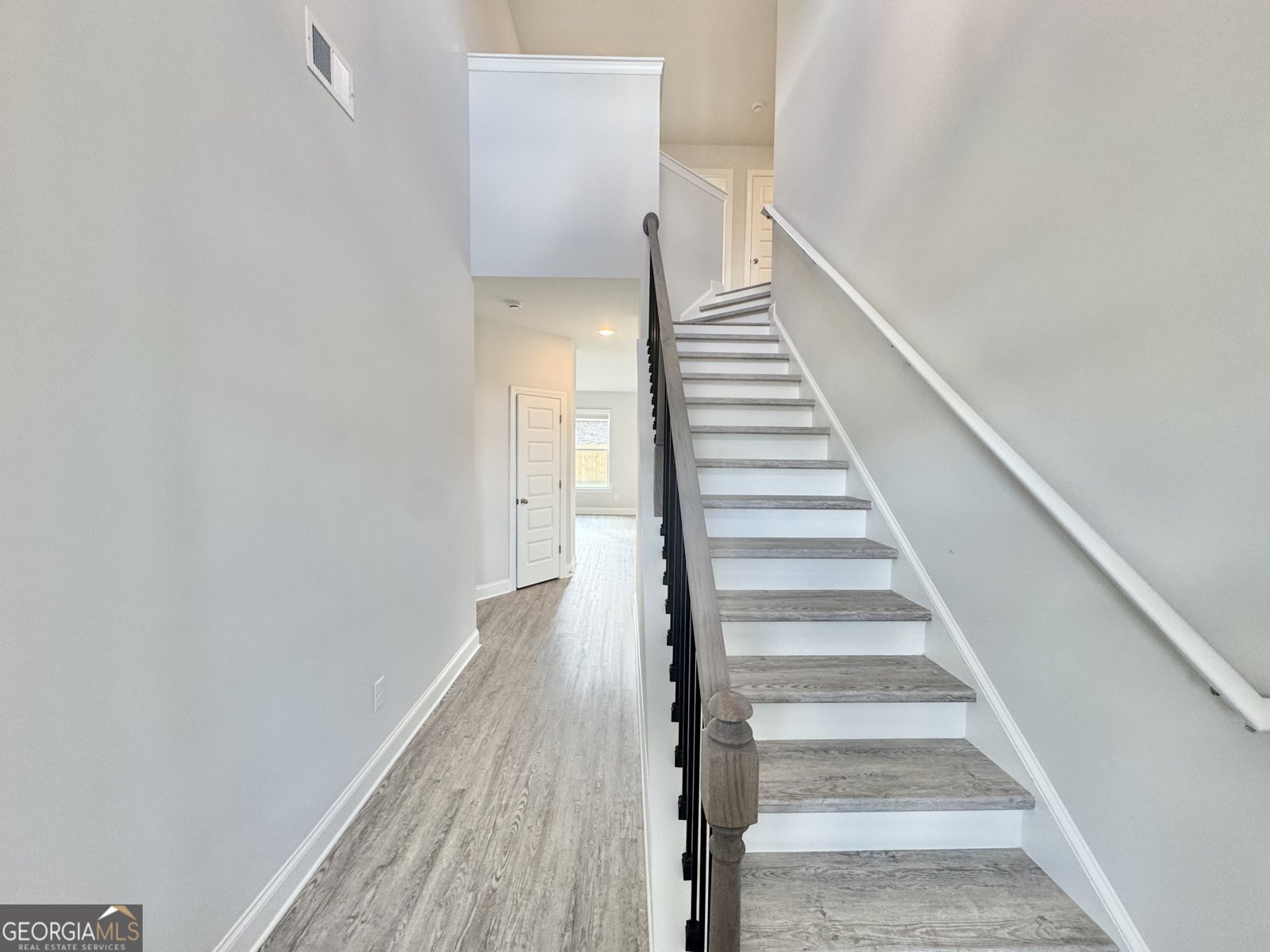 1023 Boulder Drive Gray - 23