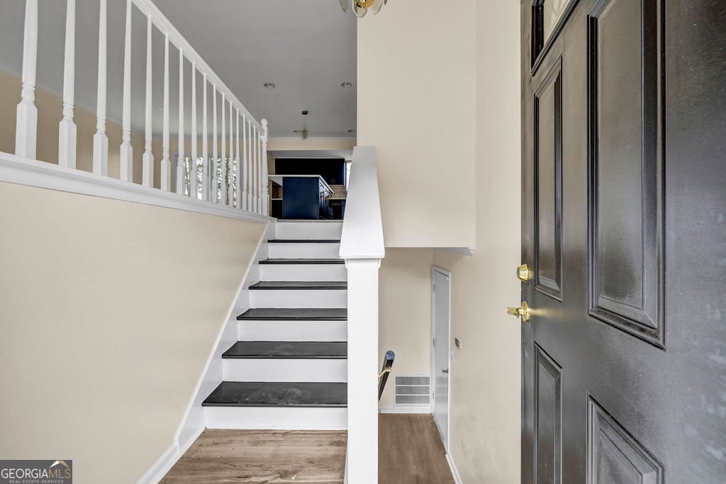 8443 Park Ridge Lane Riverdale - 4