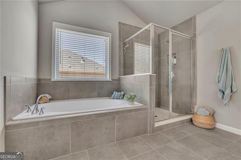 194 Lakestone Parkway Woodstock - 27