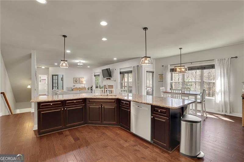194 Lakestone Parkway Woodstock - 7