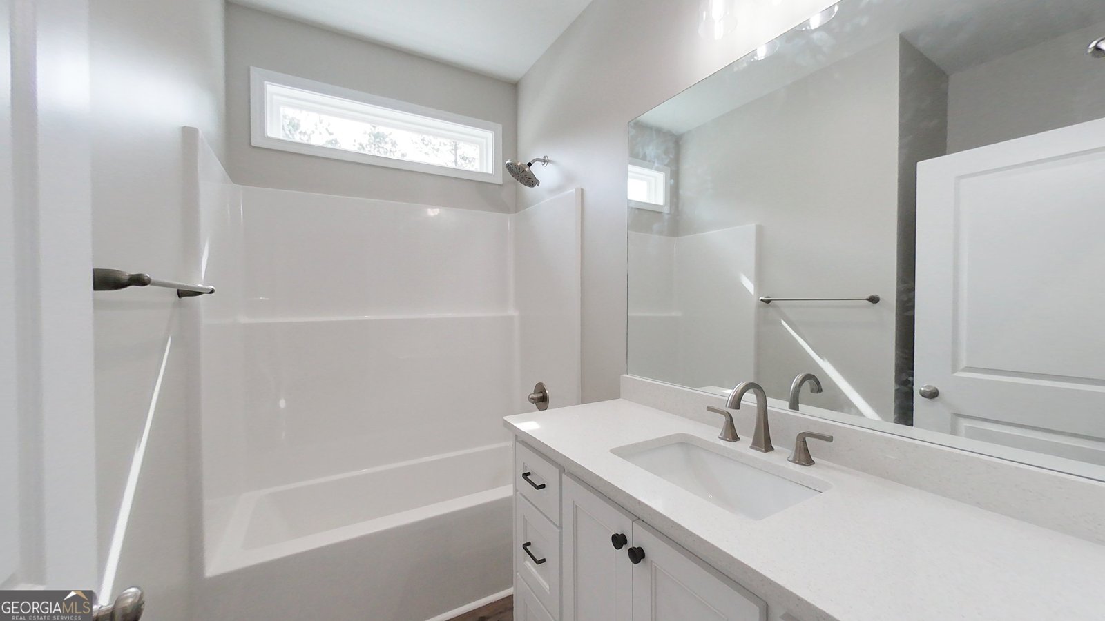 2032 Lexington Avenue Bainbridge - 27