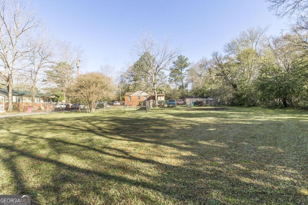 3493 Barnes Street Macon - 24