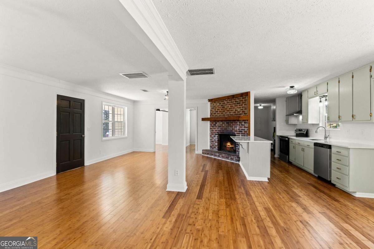 6014 Mitchell Street Flowery Branch - 32