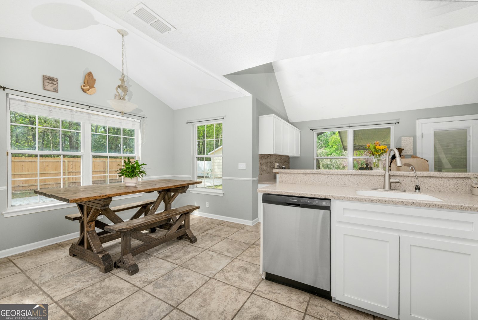 130 Bedford Court Kingsland - 13