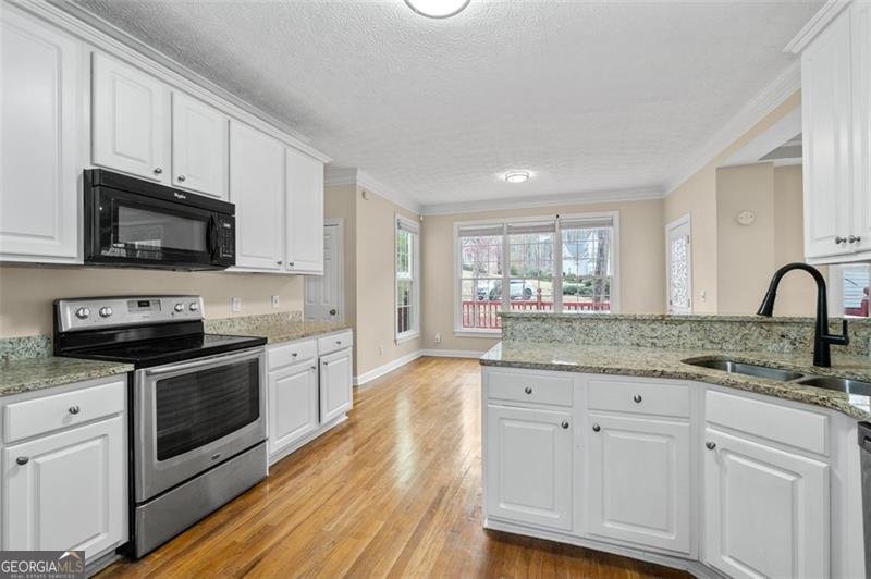 1811 Lake Cove Drive Atlanta - 11