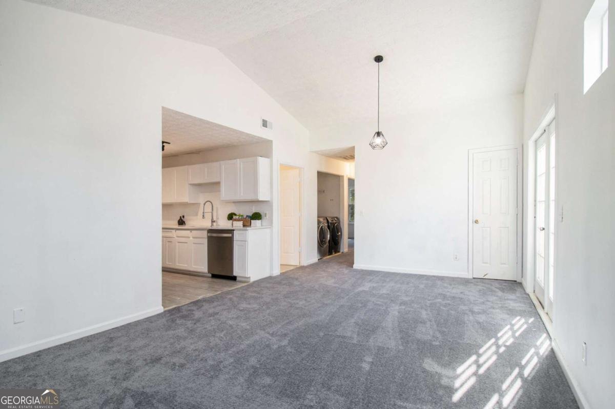 1025 Lakeside Circle Covington - 3