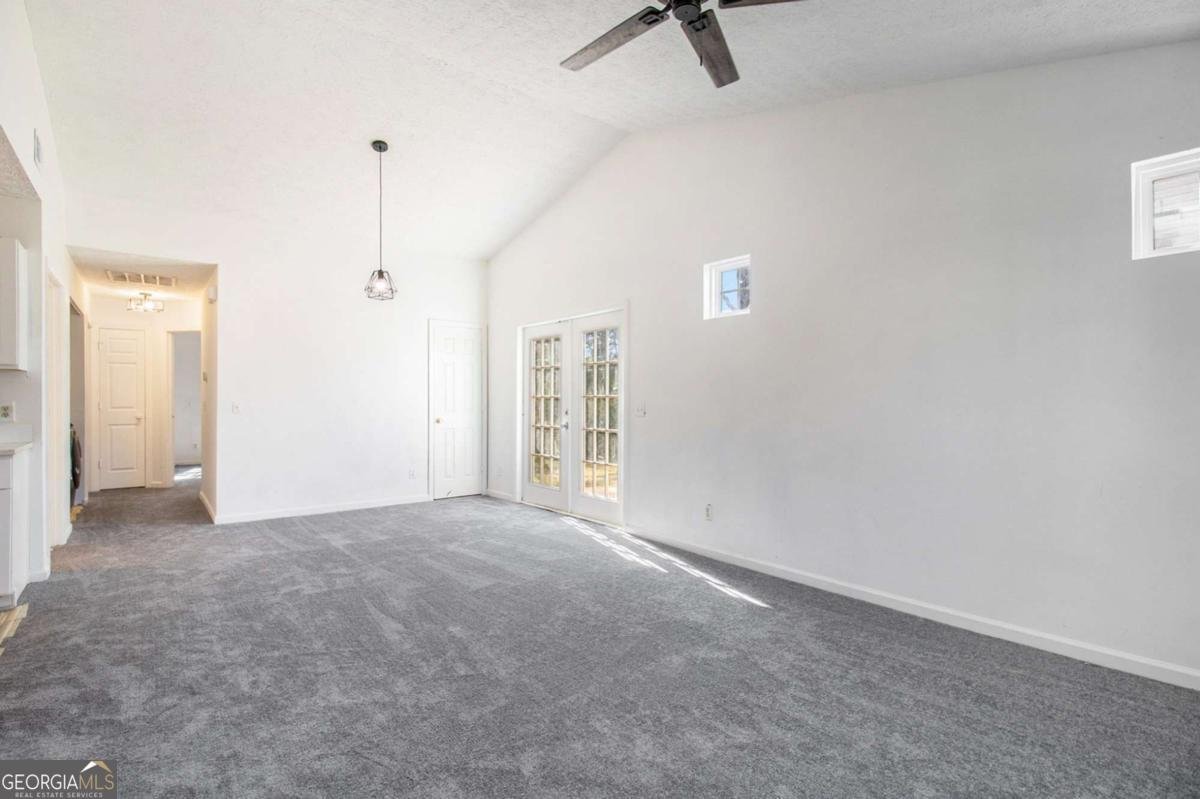 1025 Lakeside Circle Covington - 4