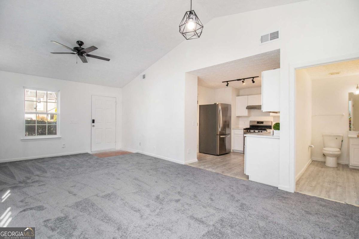 1025 Lakeside Circle Covington - 5