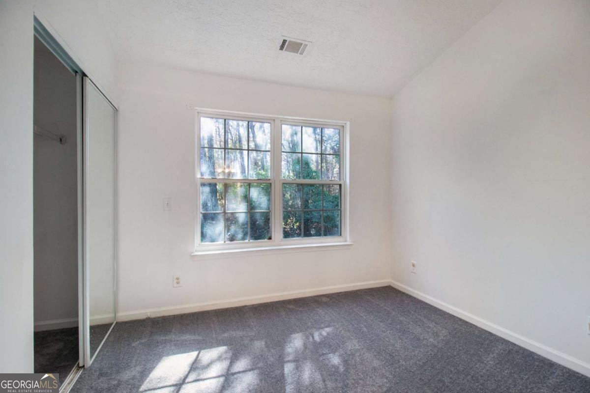 1025 Lakeside Circle Covington - 9