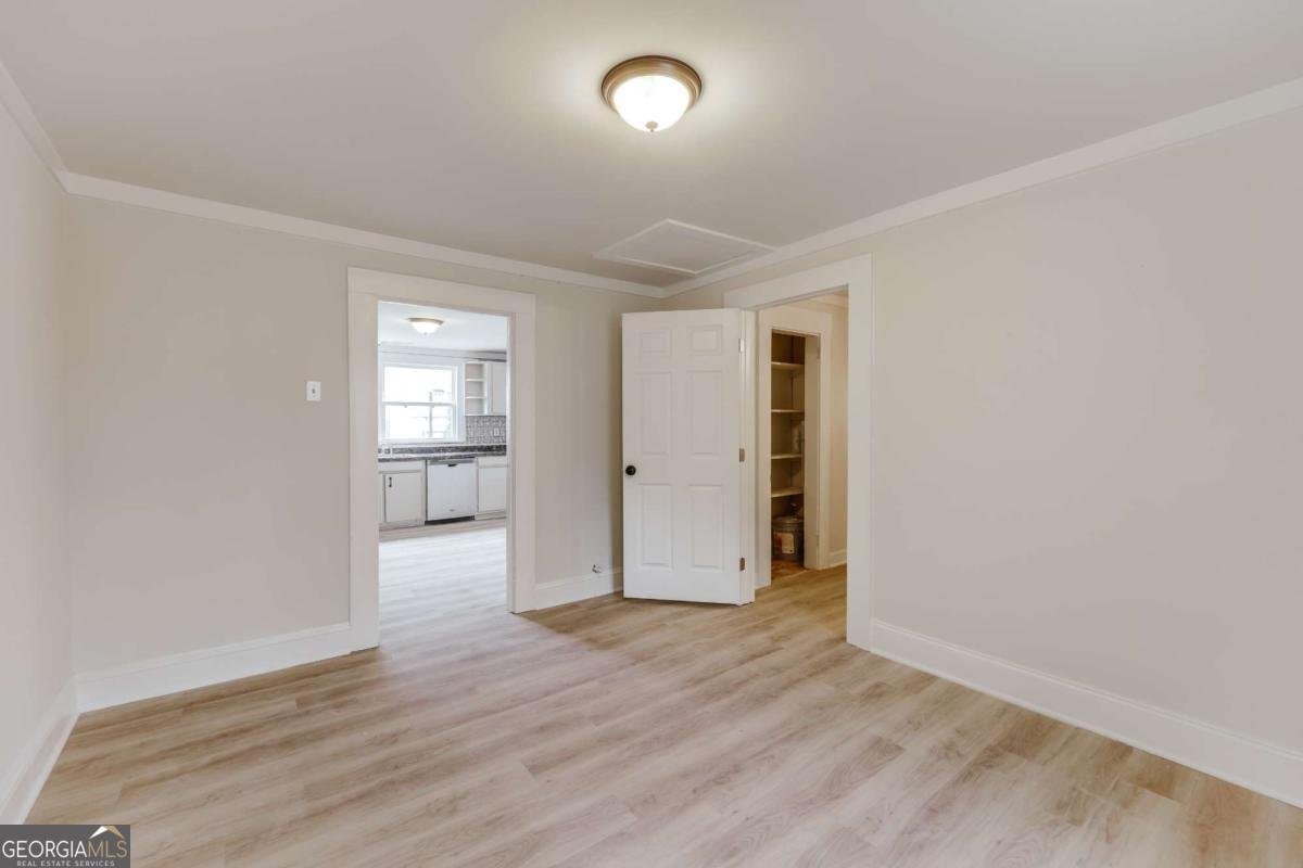229 Harmony Street Commerce - 11