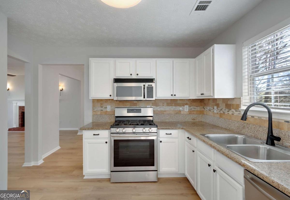 1196 Yellow River Drive Lawrenceville - 12