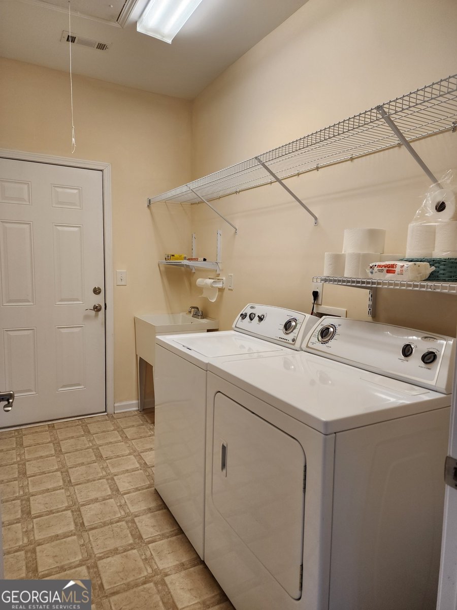 1705 Rolling View Drive Cumming - 16