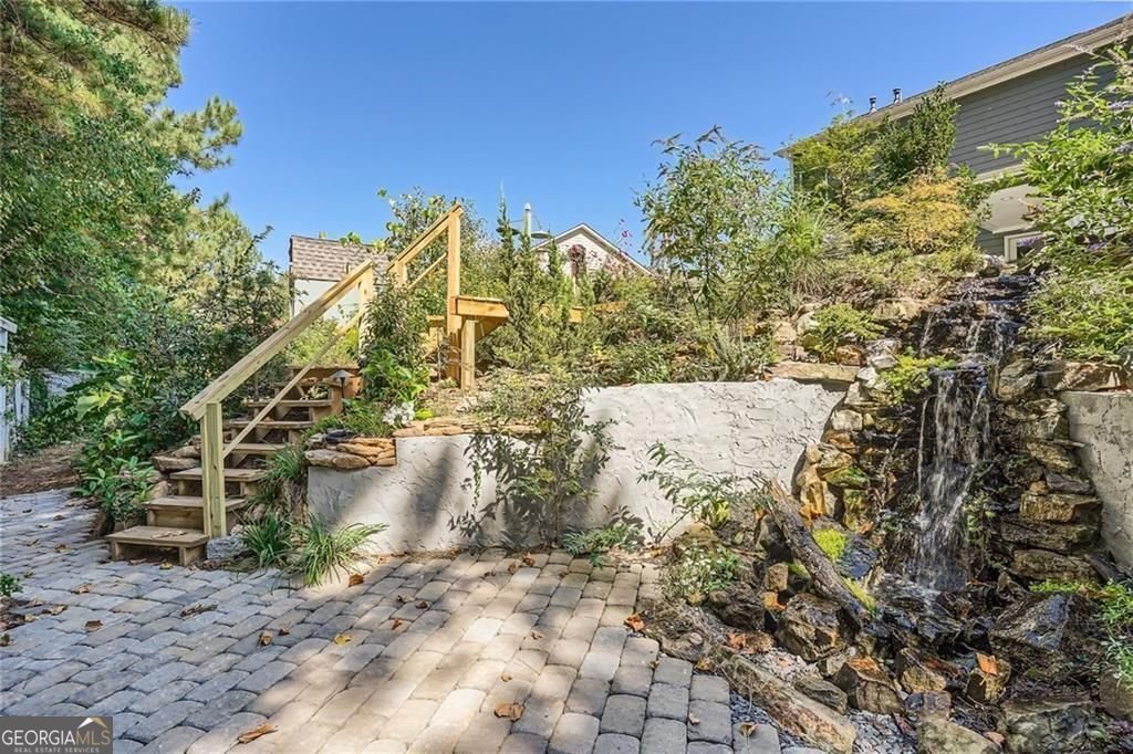 190 Crown Pointe Drive Dawsonville - 27