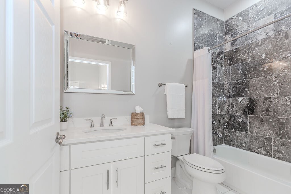 4660 Perry Road Gainesville - 33