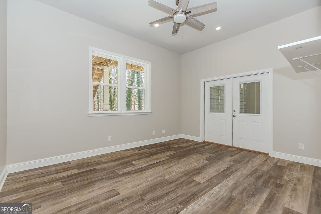 4660 Perry Road Gainesville - 35