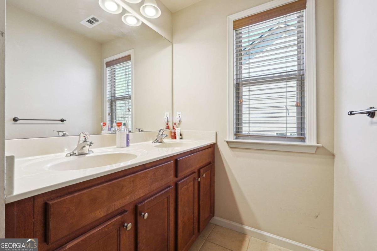 1595 Johnstown Trace Suwanee - 13