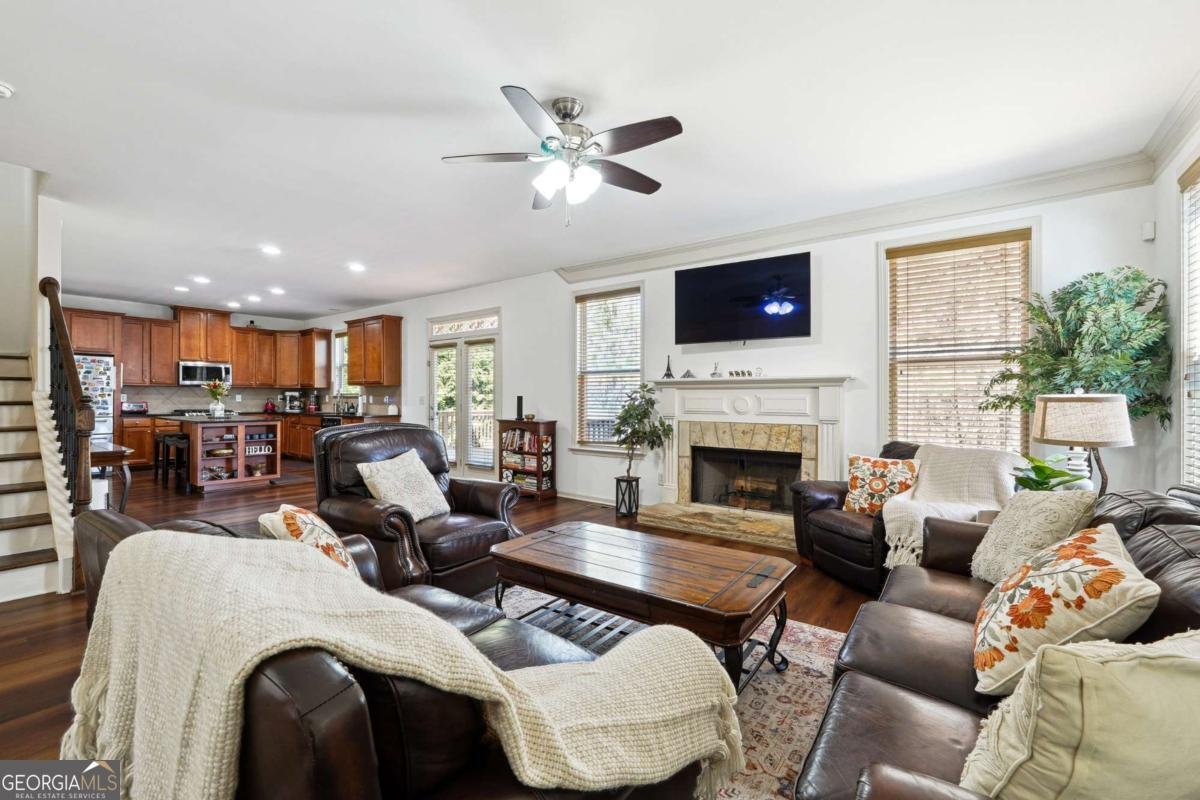 1595 Johnstown Trace Suwanee - 9