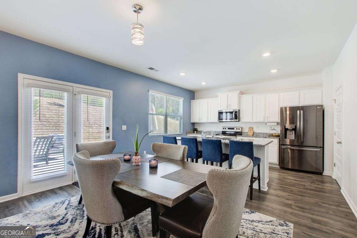 221 SULLIVAN Street Hampton - 16