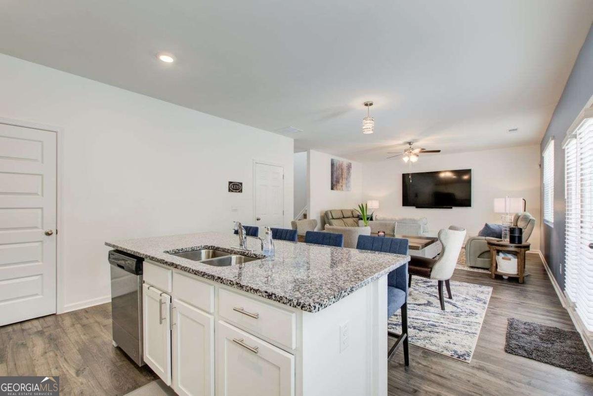 221 SULLIVAN Street Hampton - 24