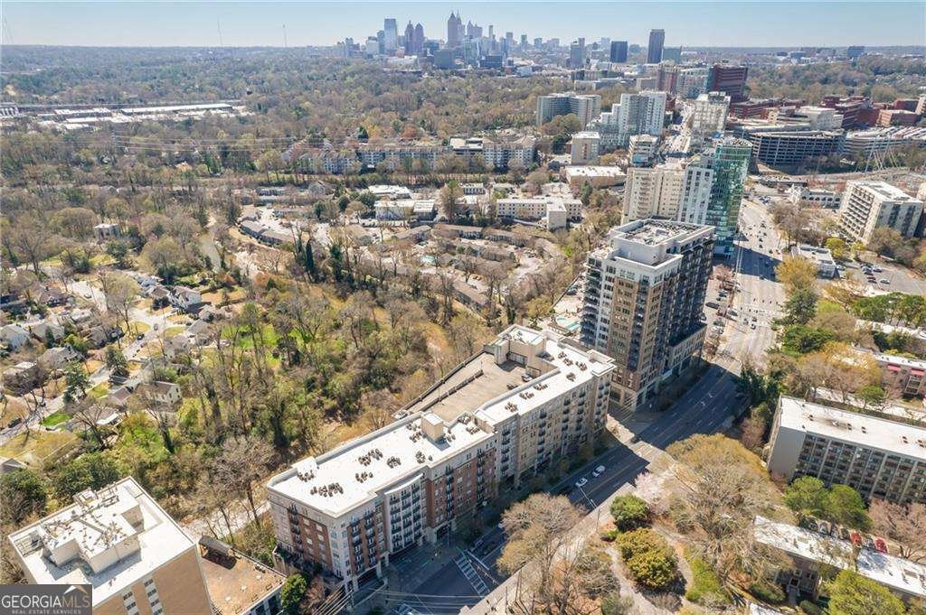 2277 Peachtree Road Atlanta - 52