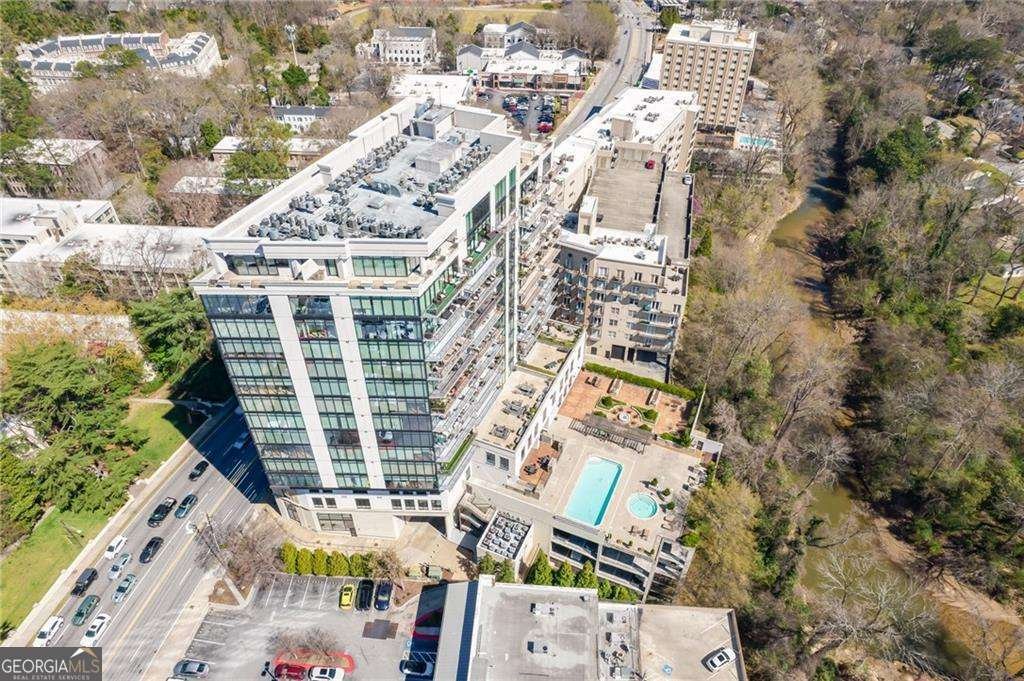 2277 Peachtree Road Atlanta - 54