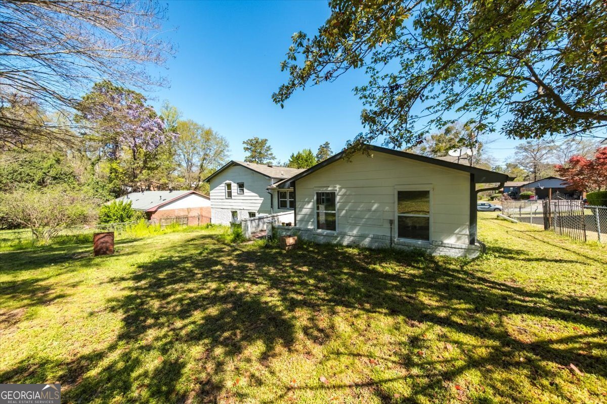 1593 Westminister Drive Macon - 41