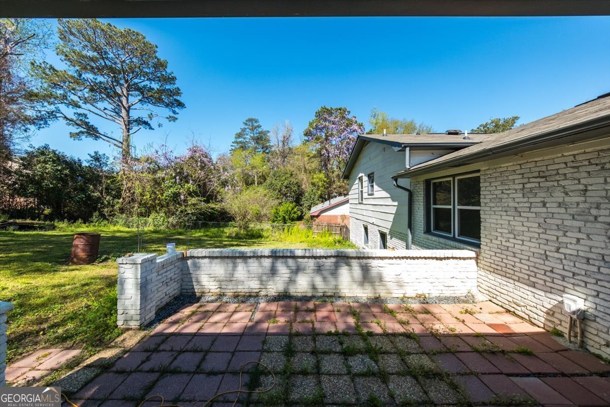 1593 Westminister Drive Macon - 44