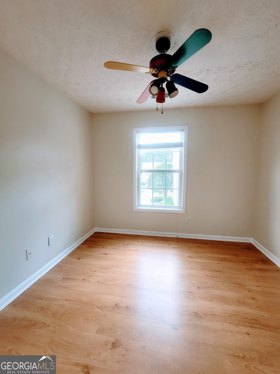 523 Lantern Wood Drive Scottdale - 40