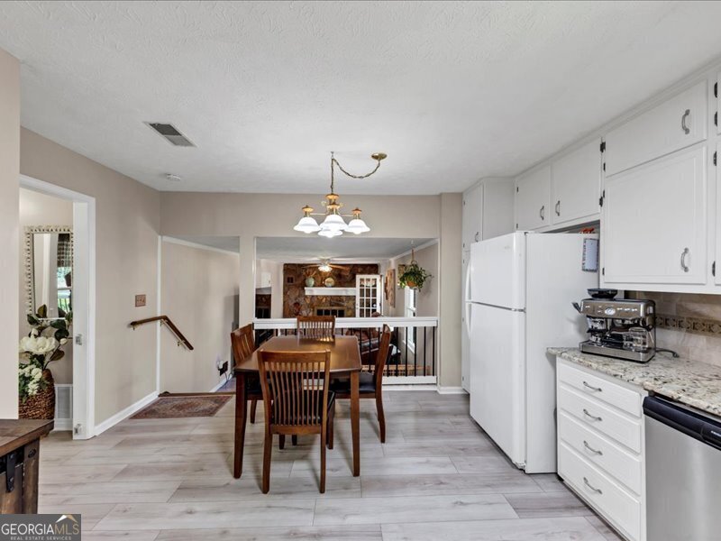 5221 La Paloma Drive Lilburn - 17