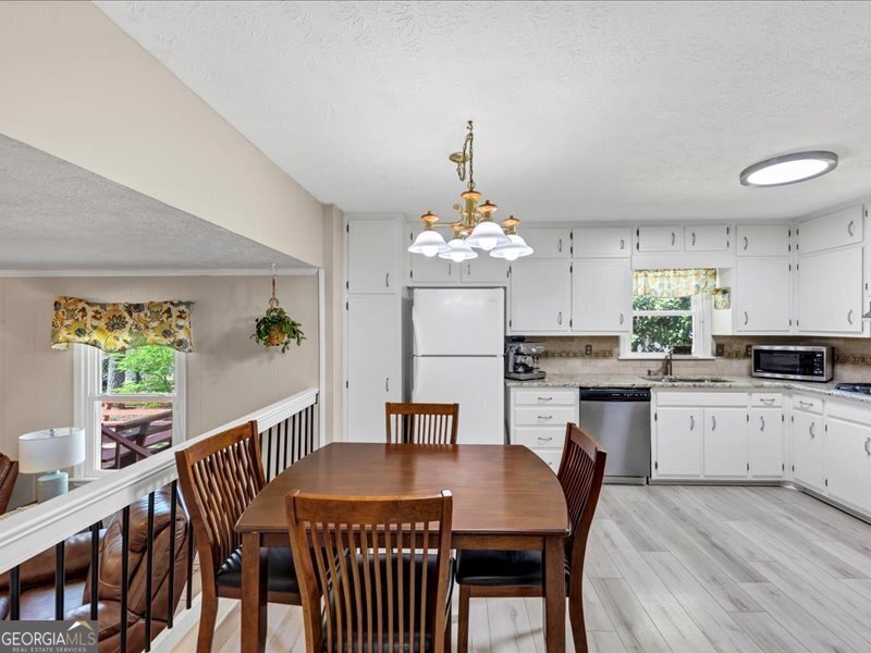 5221 La Paloma Drive Lilburn - 18