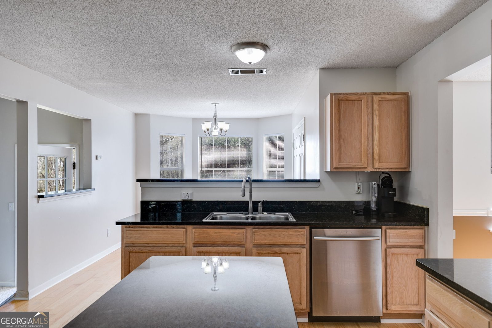 4542 White Road Douglasville - 12
