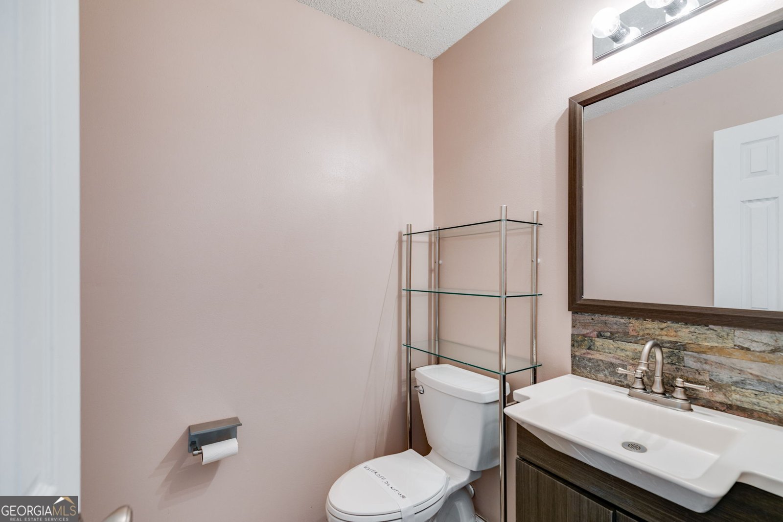 4542 White Road Douglasville - 17