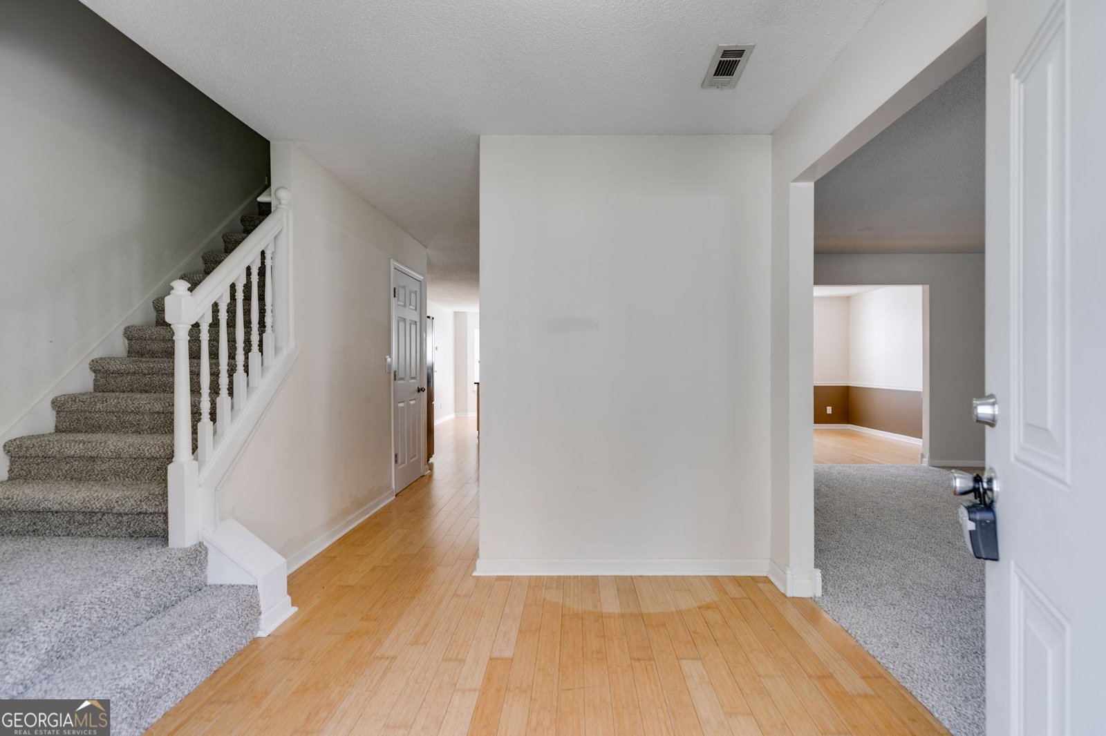 4542 White Road Douglasville - 4