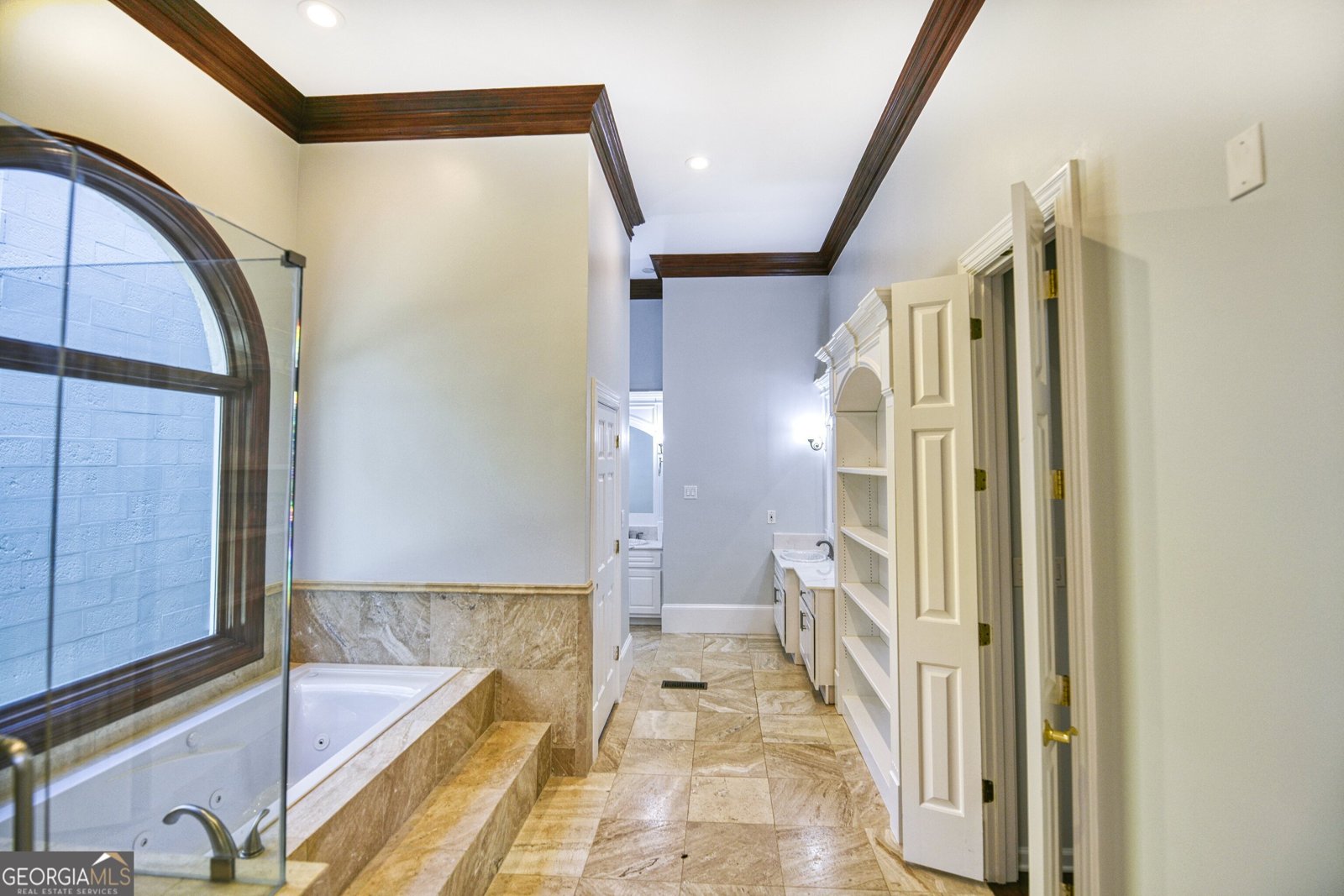 6020 Riverside Drive Atlanta - 23