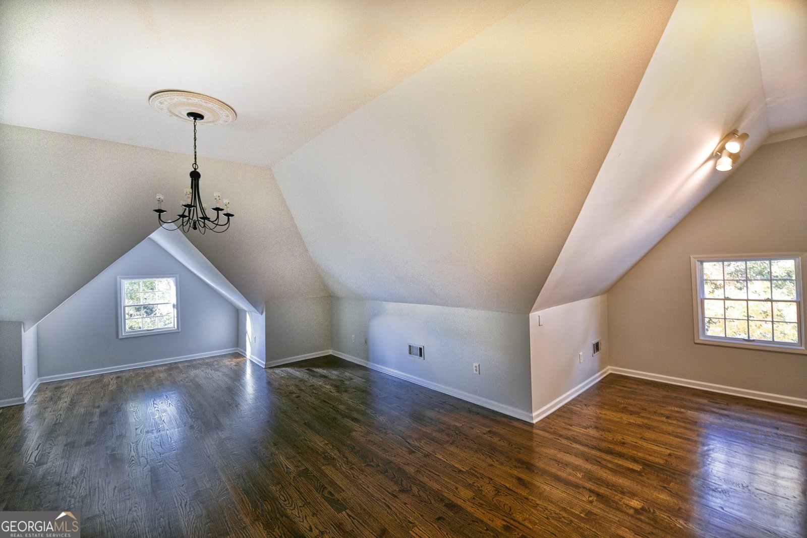 6020 Riverside Drive Atlanta - 31