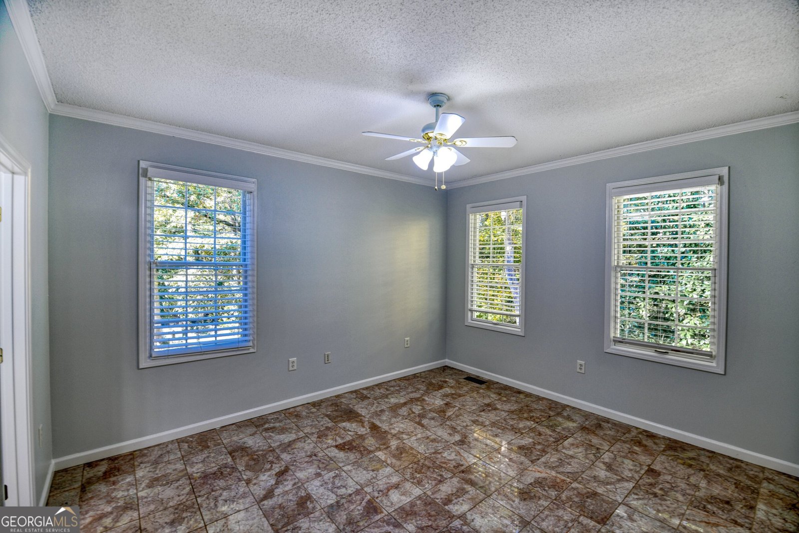 6020 Riverside Drive Atlanta - 43