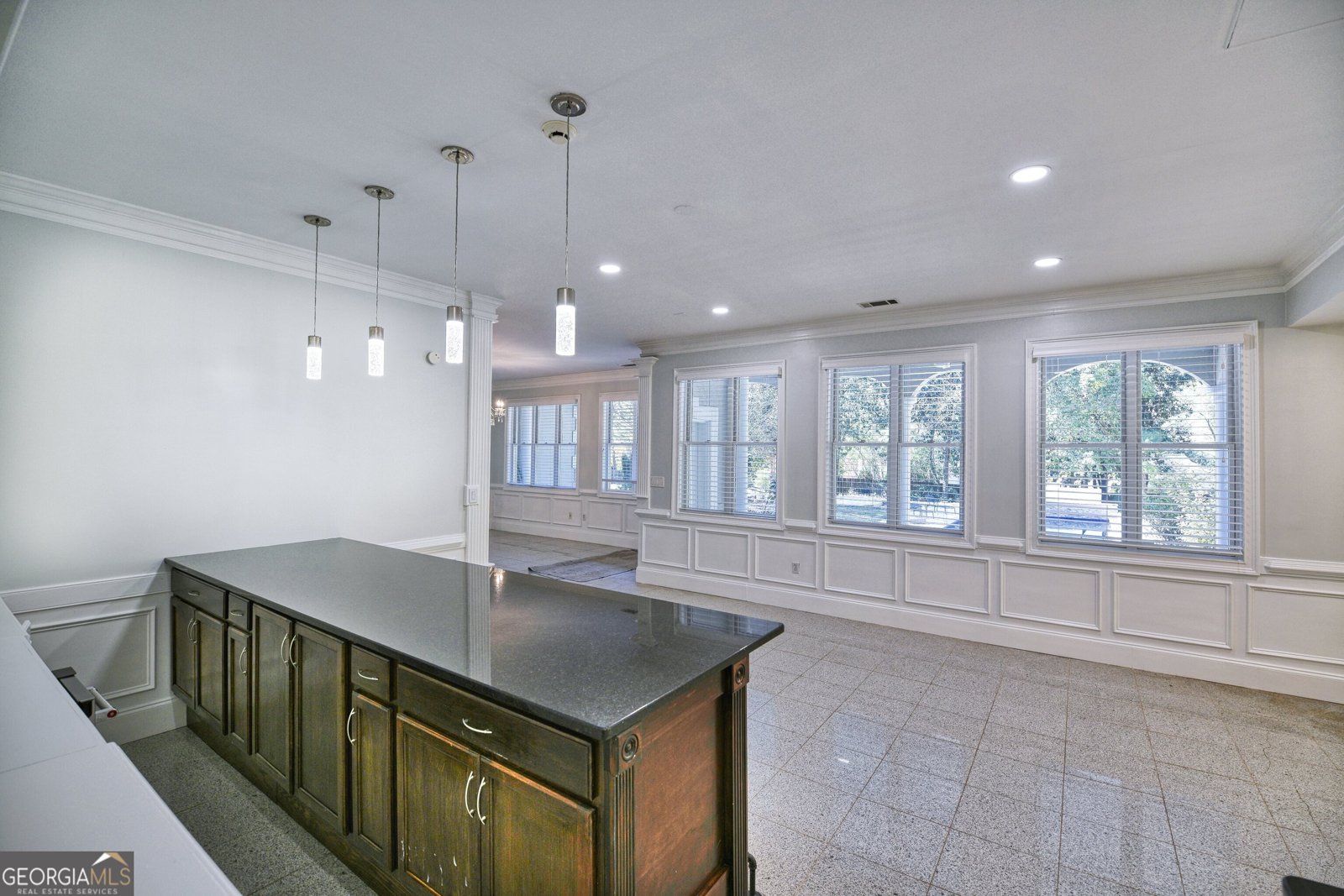 6020 Riverside Drive Atlanta - 54