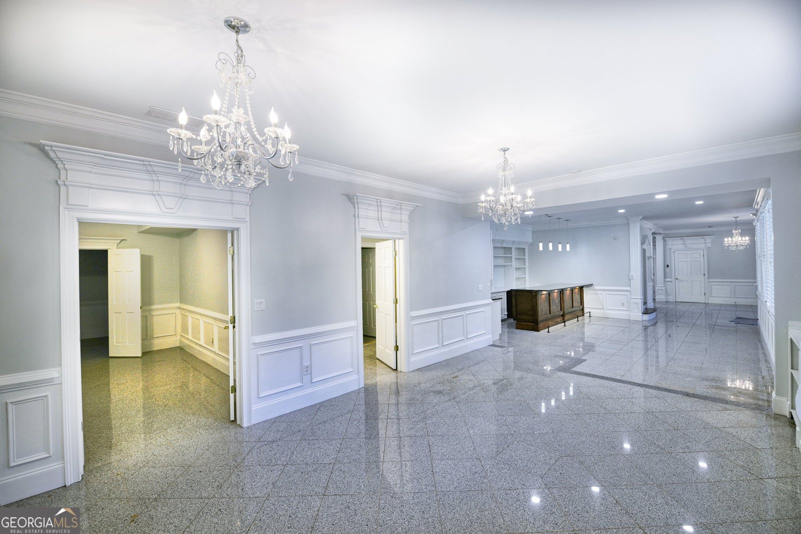 6020 Riverside Drive Atlanta - 55
