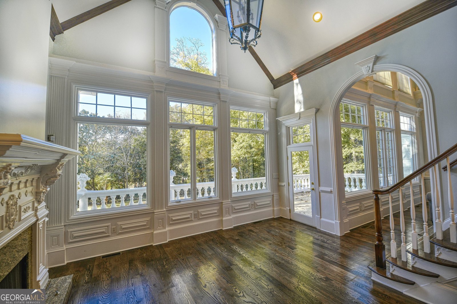 6020 Riverside Drive Atlanta - 6