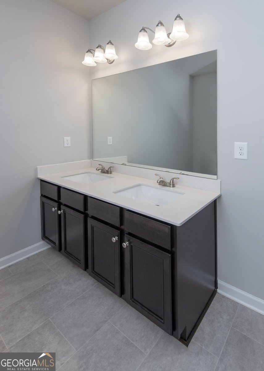 5529 LEYLAND Drive Flowery Branch - 13