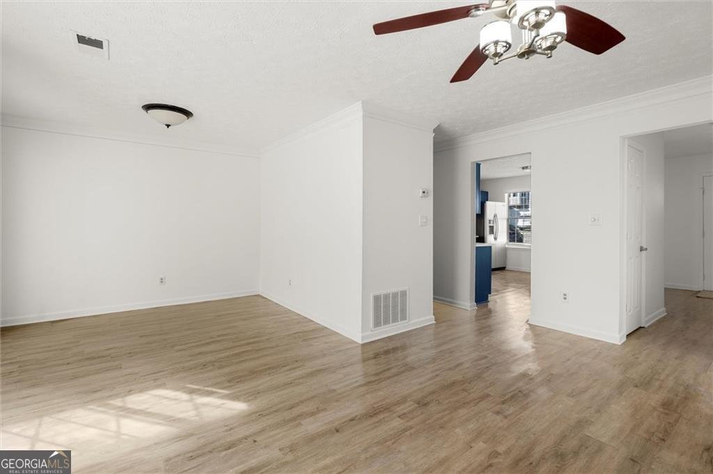 3859 Meadow Creek Drive Peachtree Corners - 14