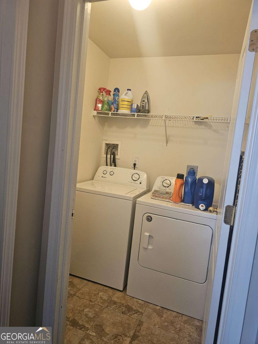 68 Georgias Lane Dallas - 14