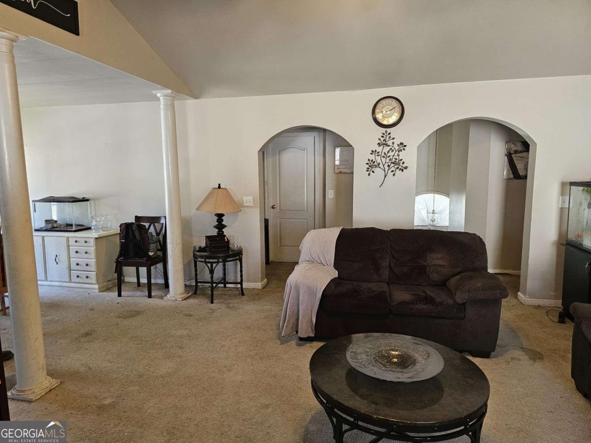 68 Georgias Lane Dallas - 6