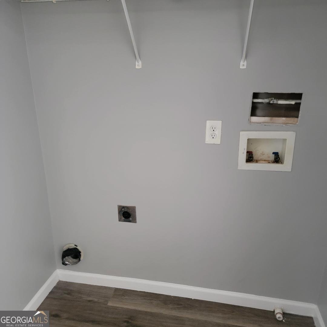 5820 SABLE GLEN Road Atlanta - 17