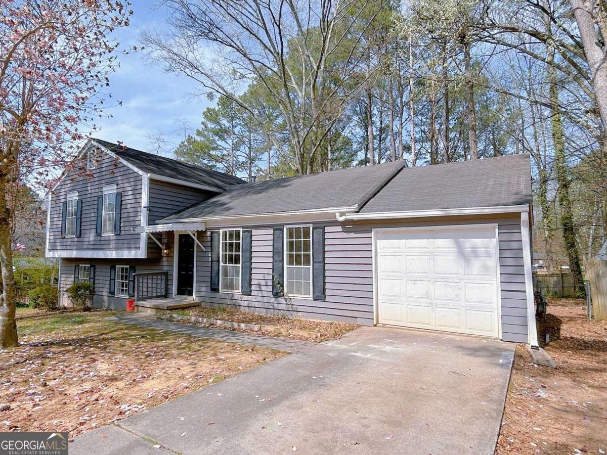 566 Aberdeen Drive Stone Mountain - 1
